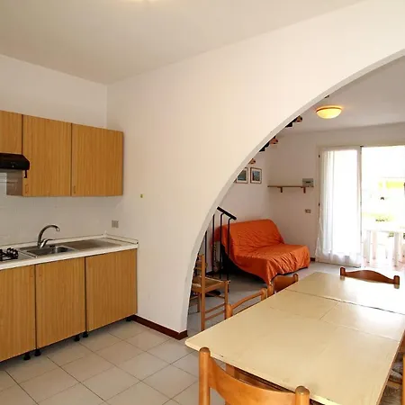 Villaggio Luna Uno Apartment